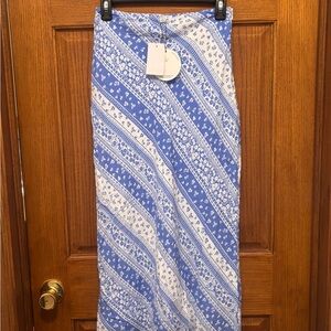 Lost and Wander Blue and White Patterned Women’s Skirt Sz S. NWT